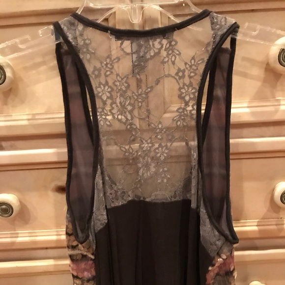 American Rag Cie- Sequined Tank- Size Large - Picture 2 of 5